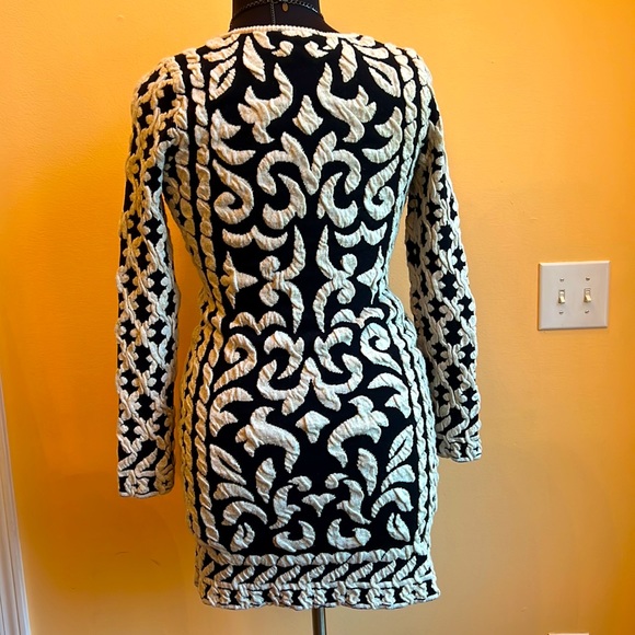 Sexy! INC international concepts Black and Cream Sweater Dress Size L - Picture 3 of 4